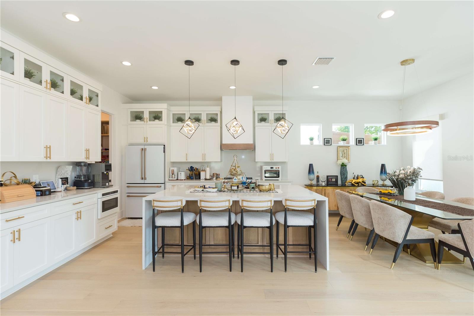 COLLINS PHILIP 2ND ADD - Residential