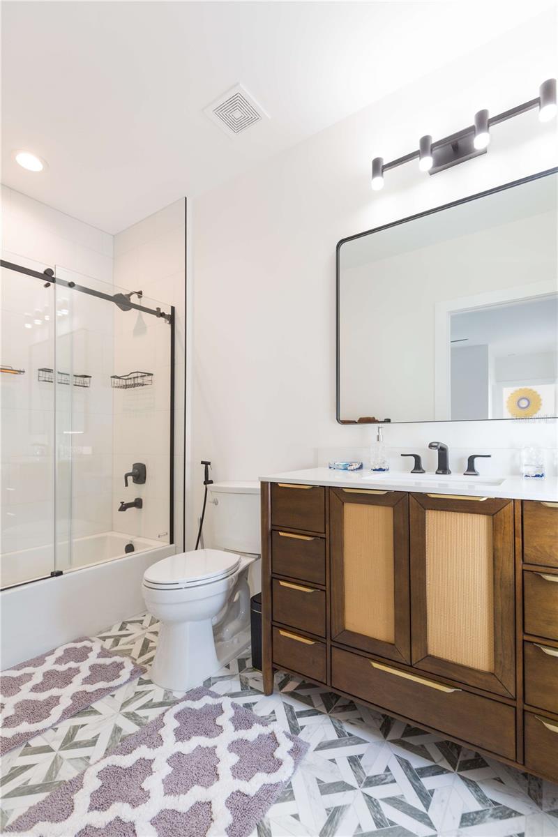 COLLINS PHILIP 2ND ADD - Residential