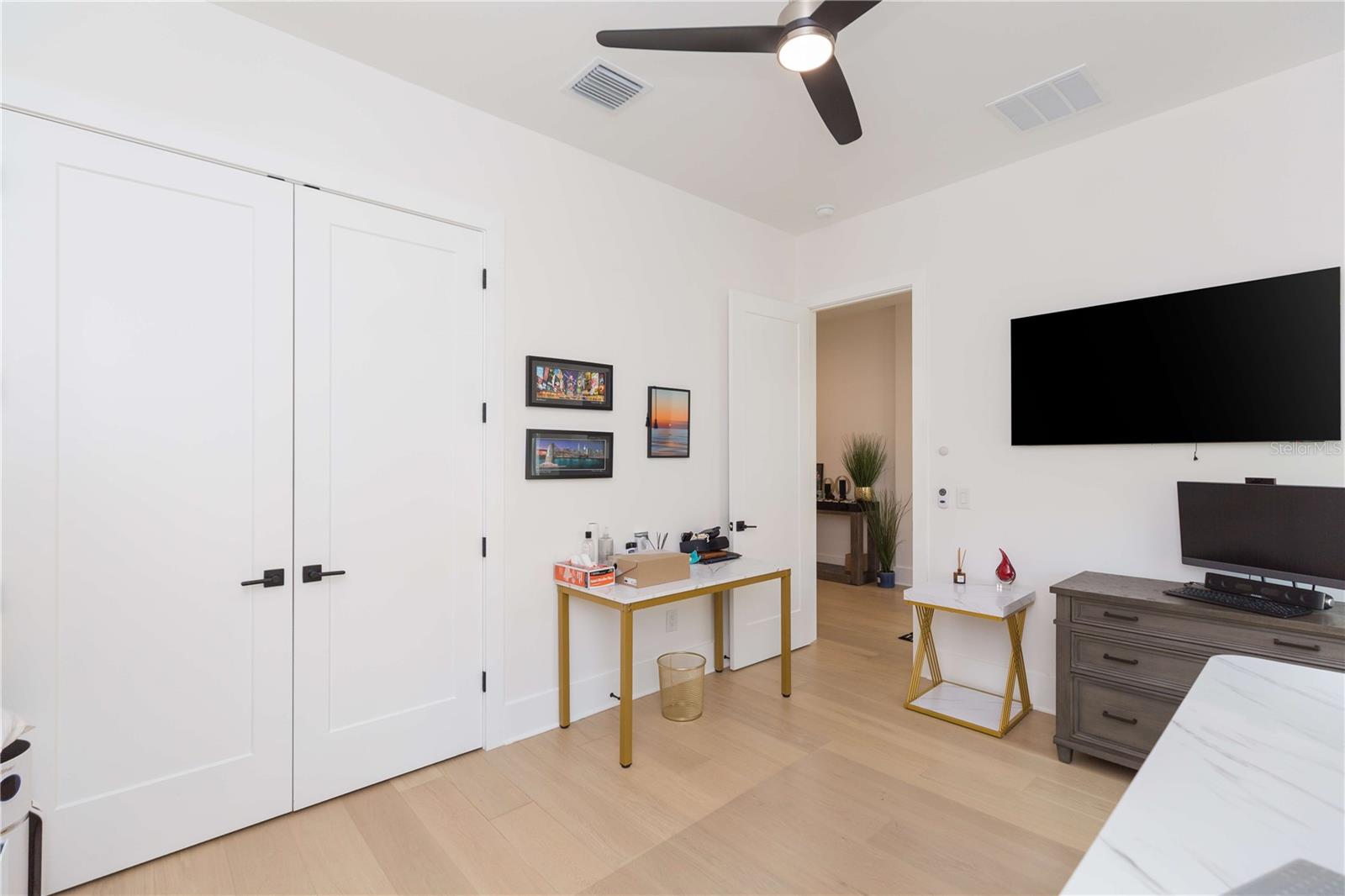 COLLINS PHILIP 2ND ADD - Residential