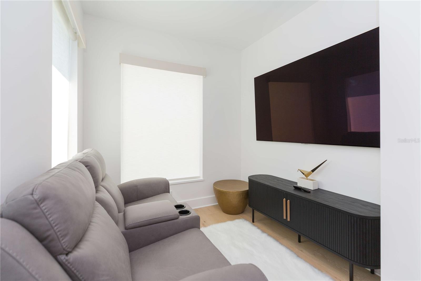 COLLINS PHILIP 2ND ADD - Residential