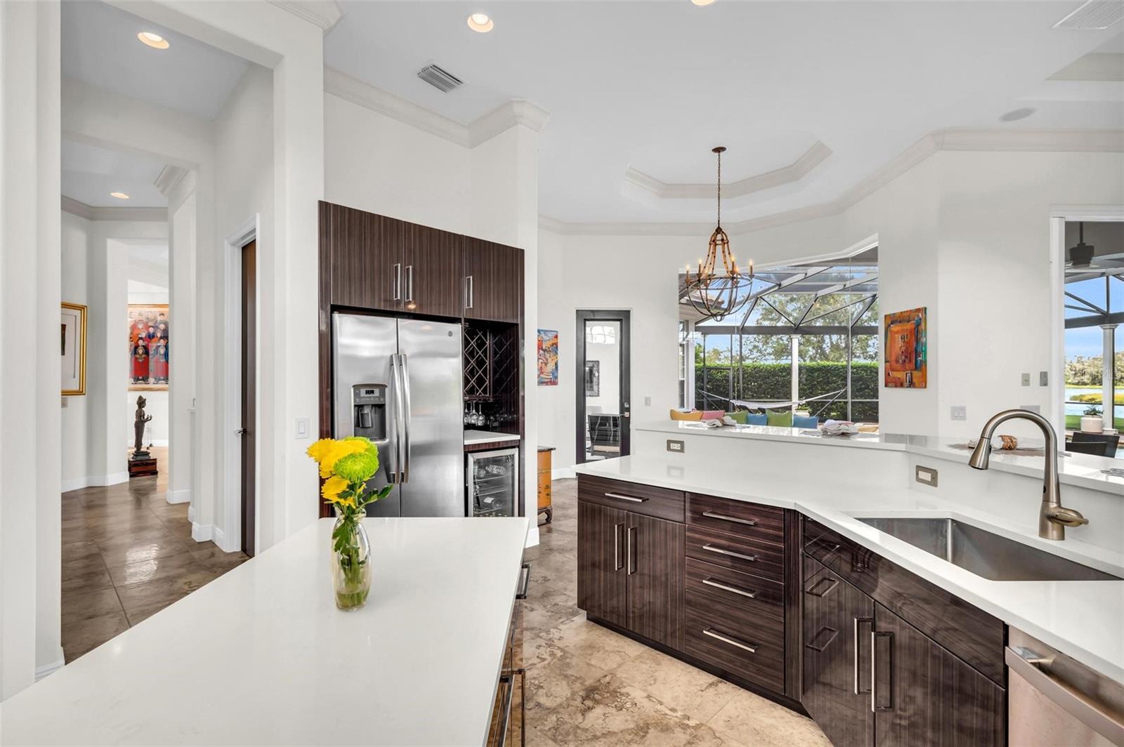 FOUNDERS CLUB - Residential