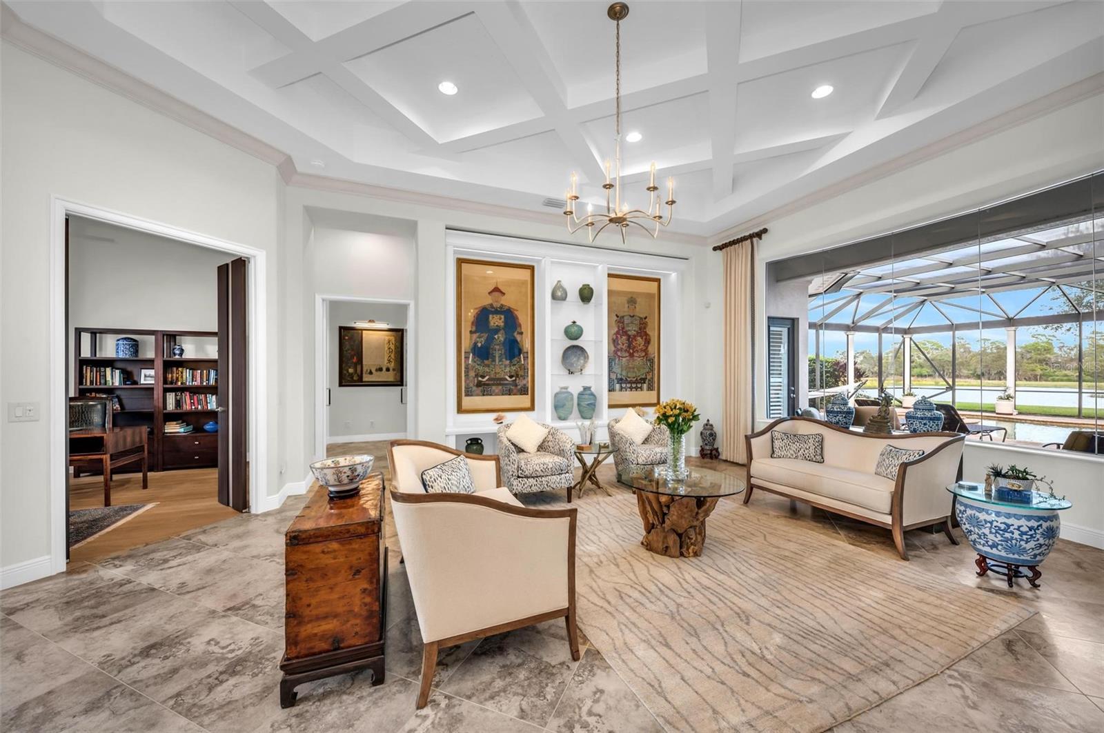 FOUNDERS CLUB - Residential