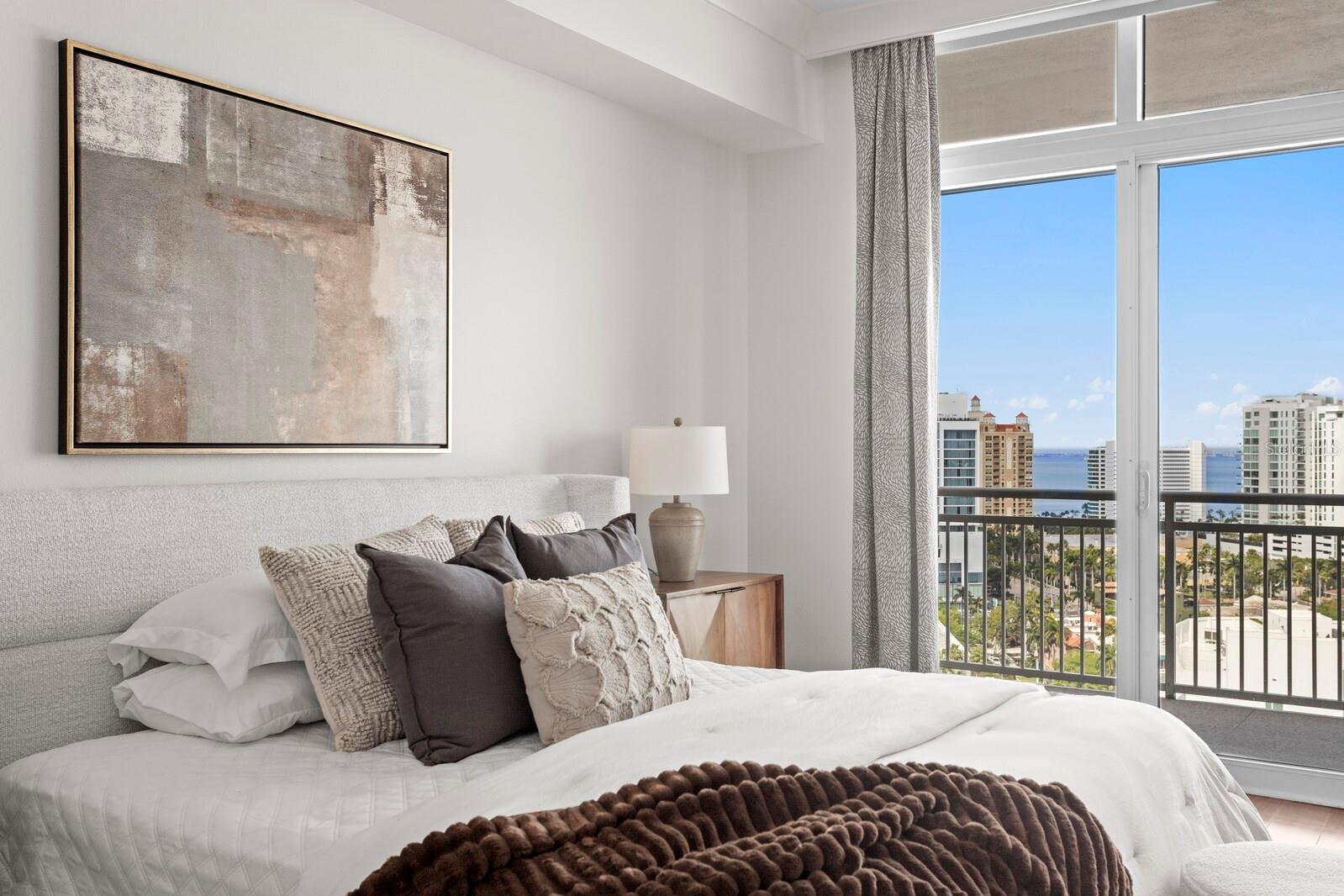 1350 MAIN RESIDENTIAL - Residential