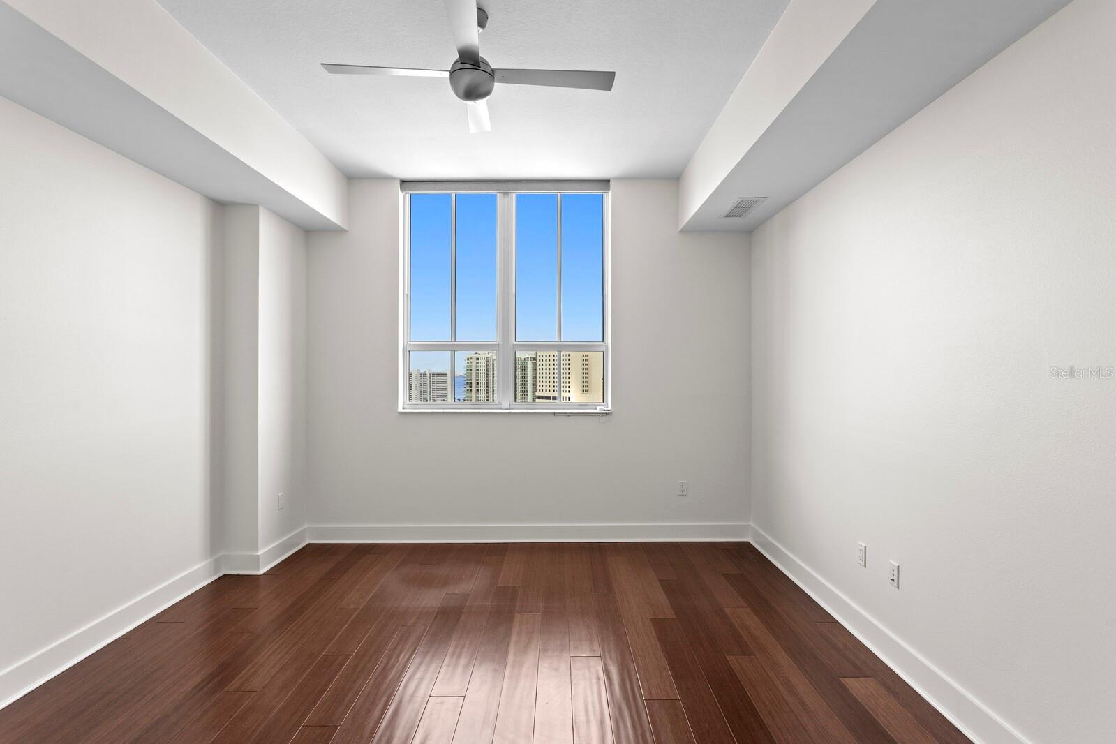 1350 MAIN RESIDENTIAL - Residential