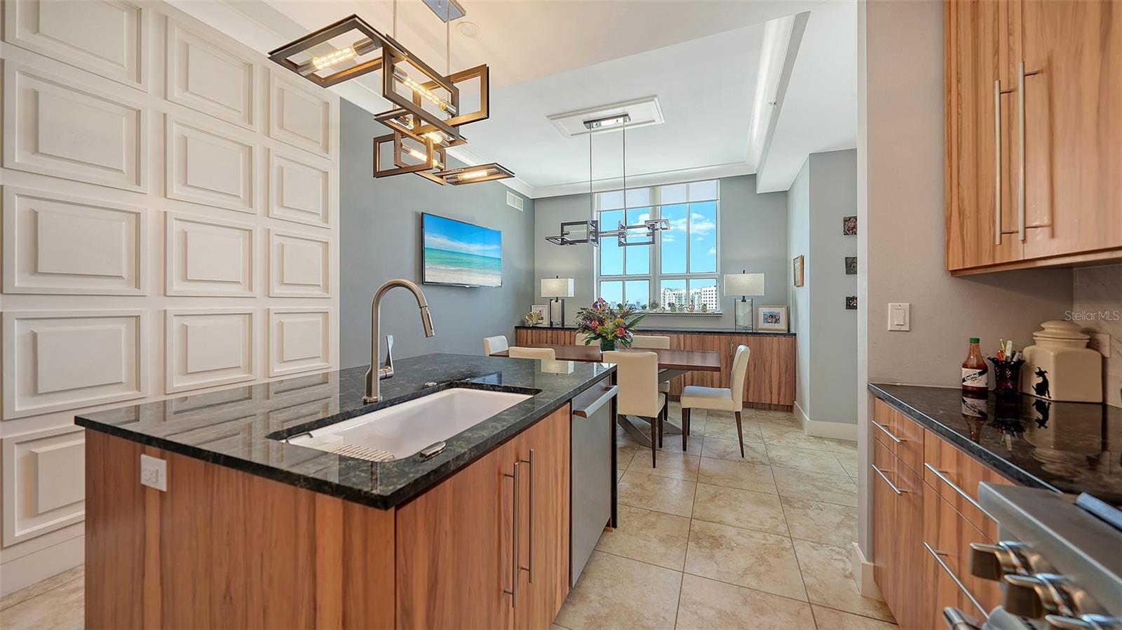 1350 MAIN RESIDENTIAL - Residential