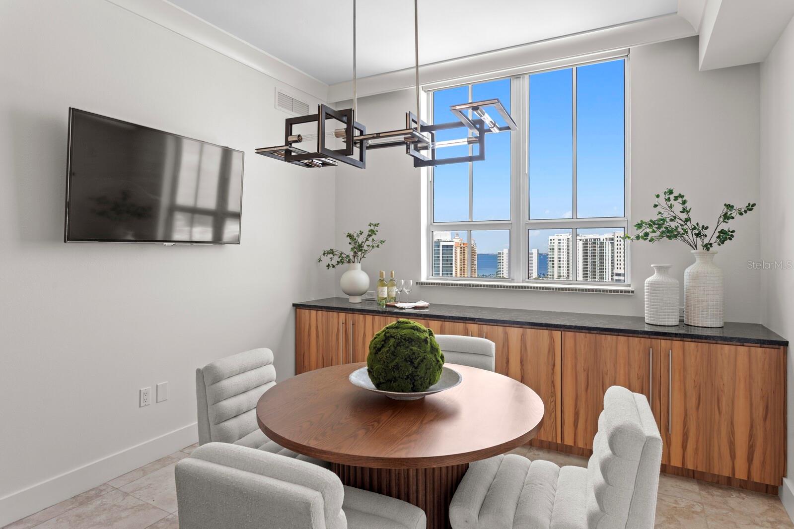 1350 MAIN RESIDENTIAL - Residential