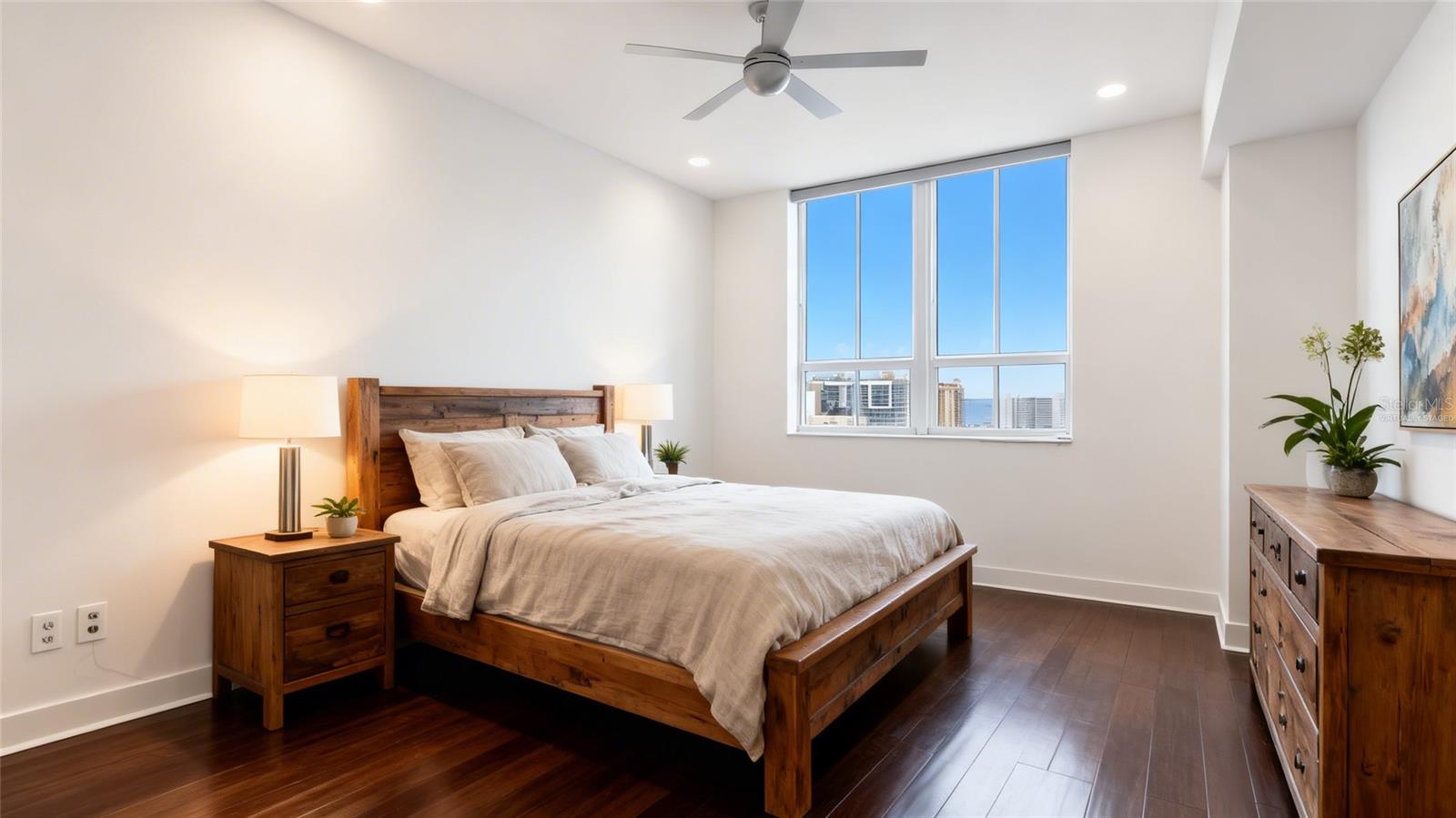 1350 MAIN RESIDENTIAL - Residential