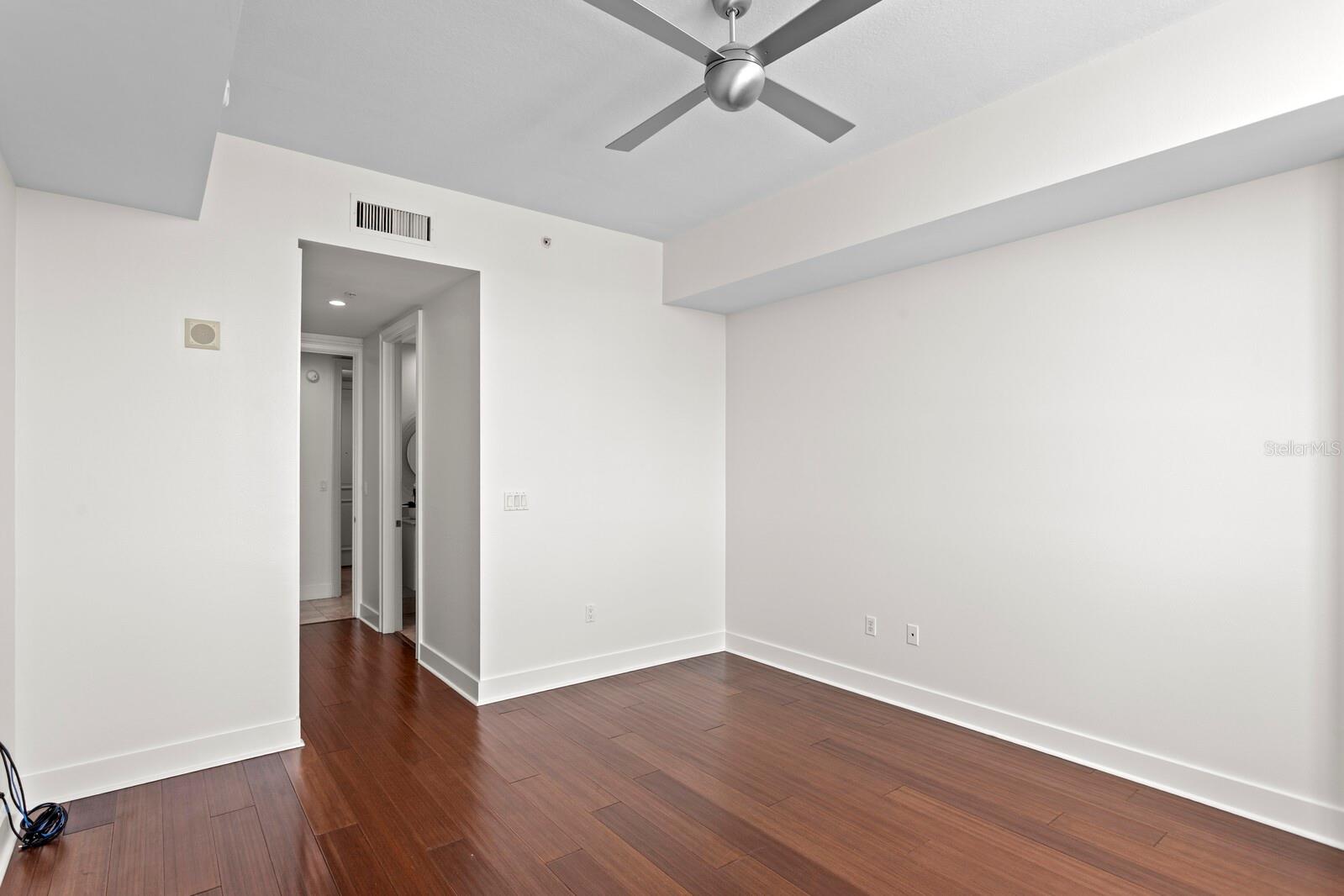 1350 MAIN RESIDENTIAL - Residential