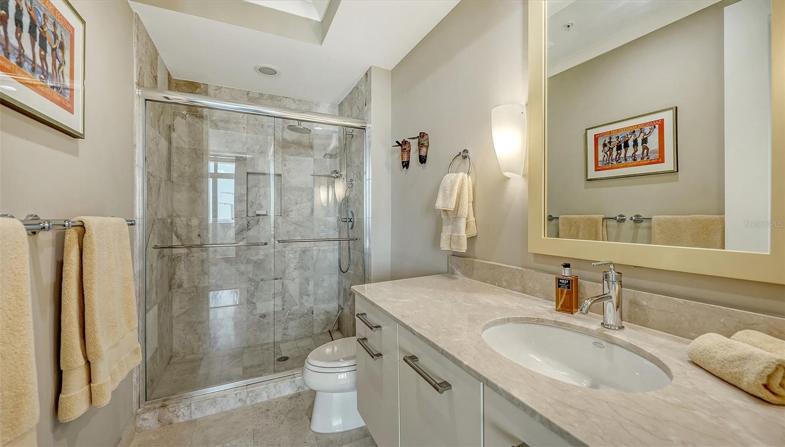 1350 MAIN RESIDENTIAL - Residential