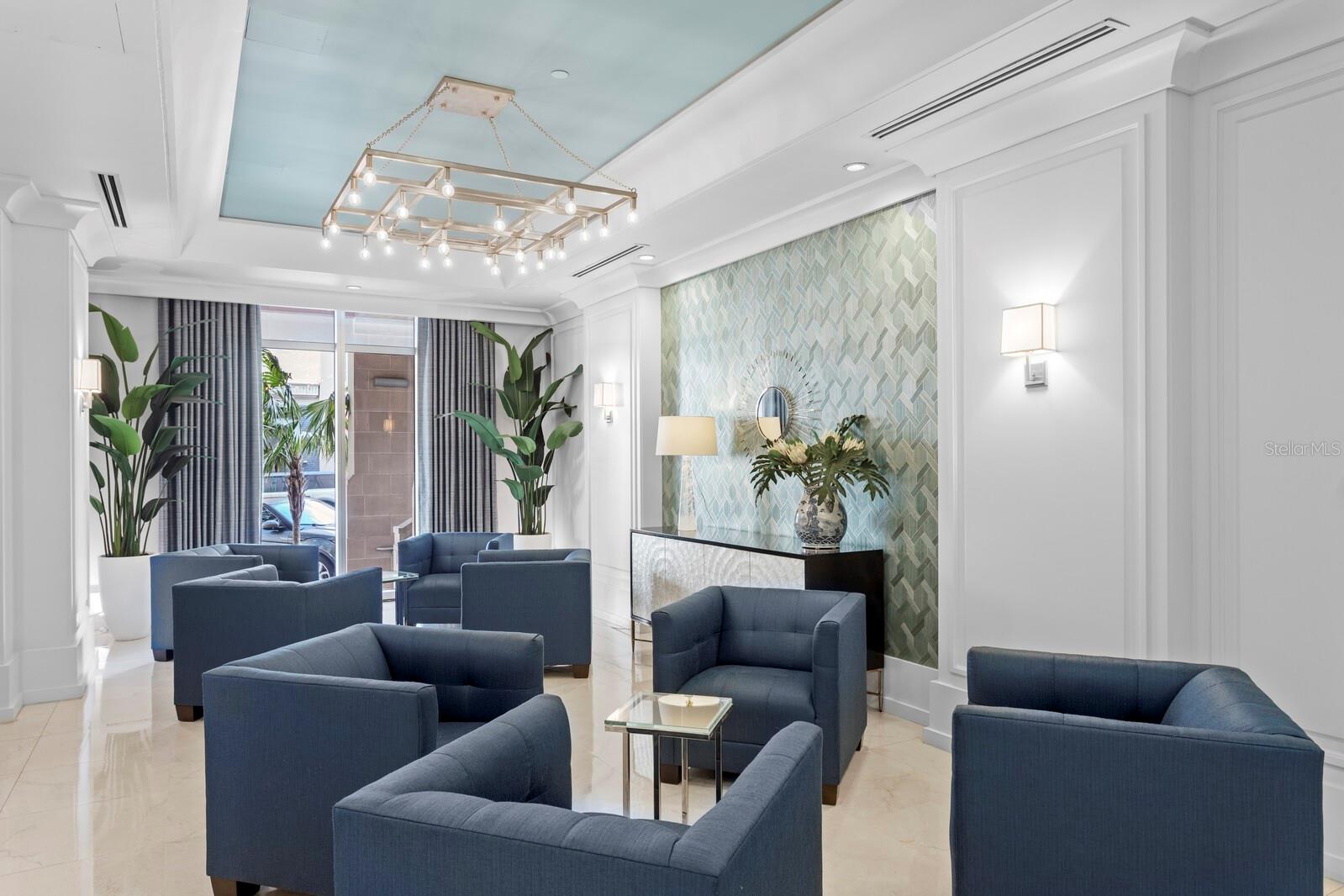 1350 MAIN RESIDENTIAL - Residential