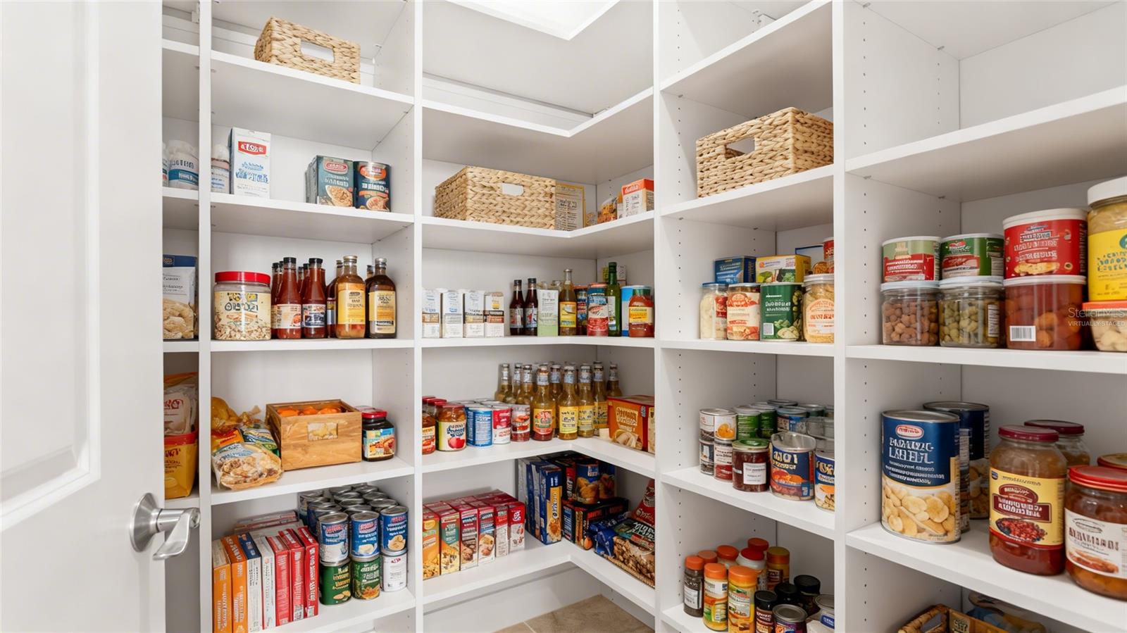 1350 MAIN RESIDENTIAL - Residential