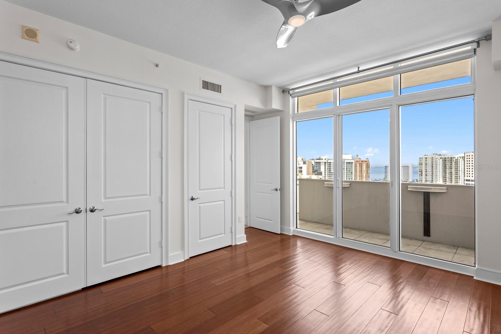 1350 MAIN RESIDENTIAL - Residential