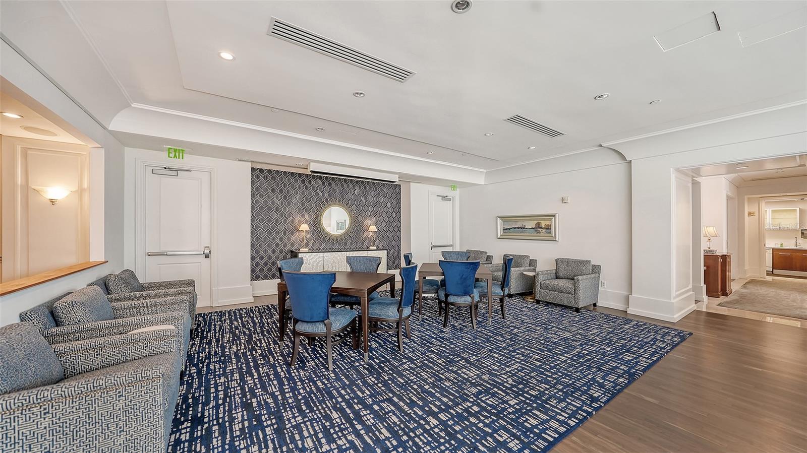 1350 MAIN RESIDENTIAL - Residential