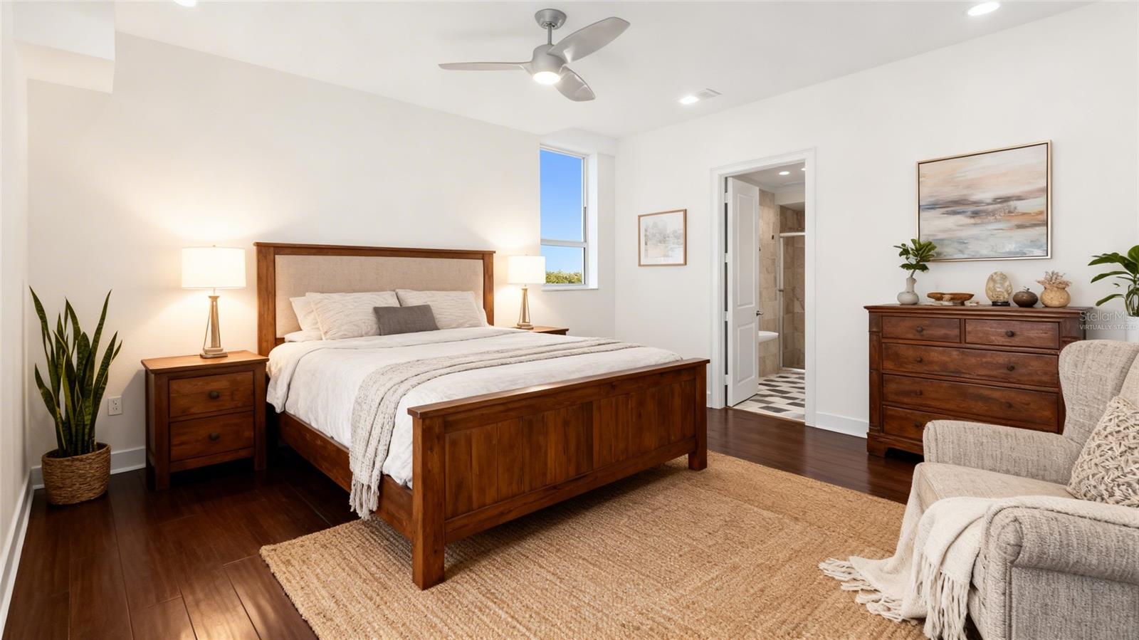 1350 MAIN RESIDENTIAL - Residential