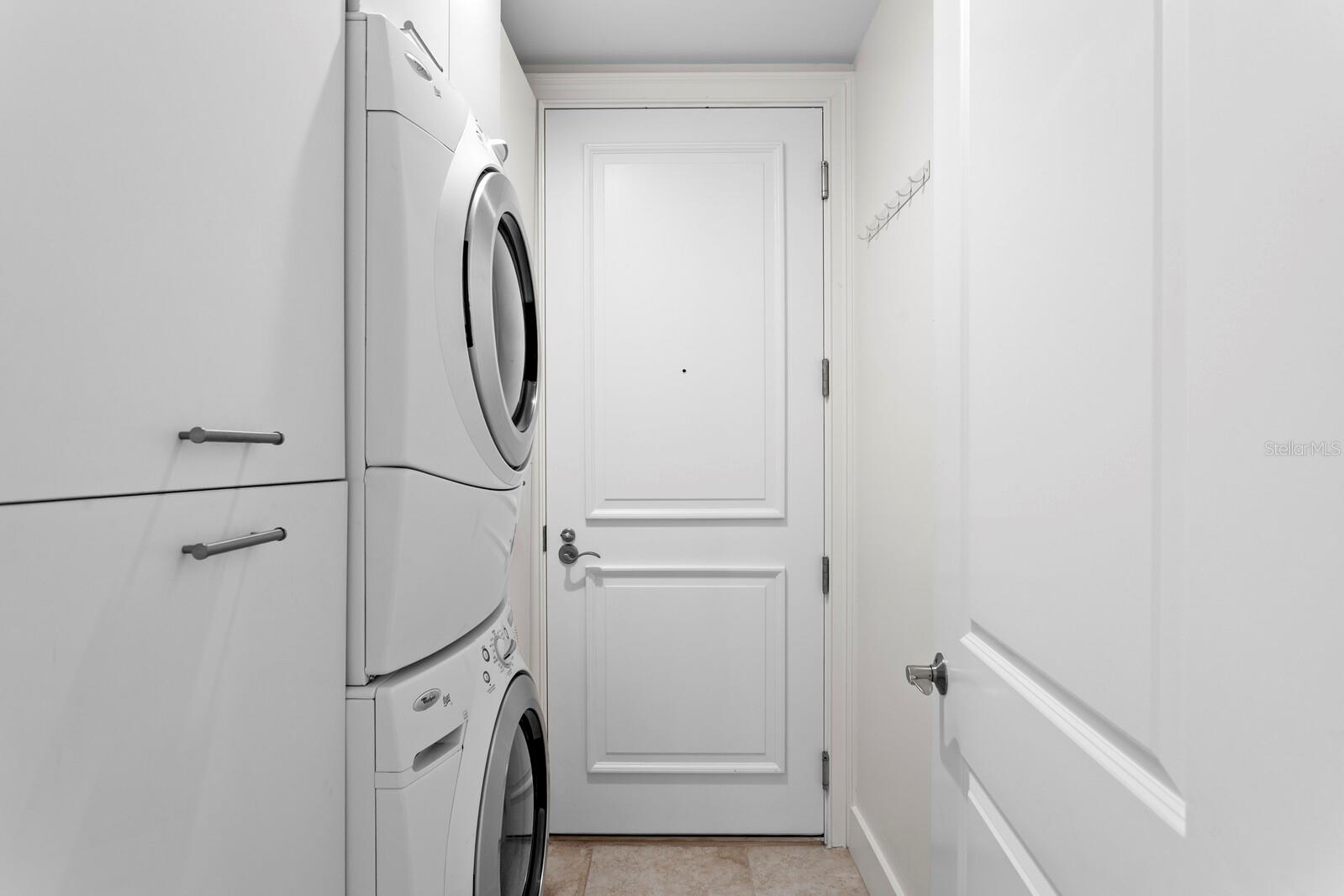 1350 MAIN RESIDENTIAL - Residential