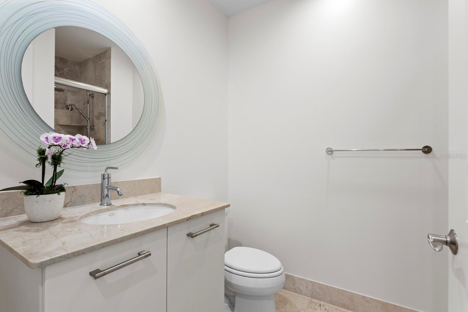 1350 MAIN RESIDENTIAL - Residential