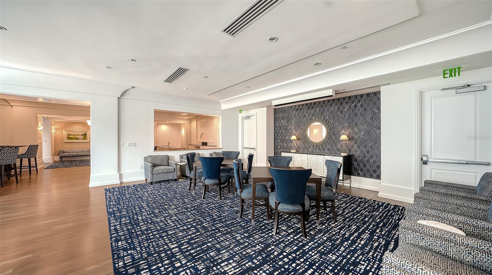 1350 MAIN RESIDENTIAL - Residential