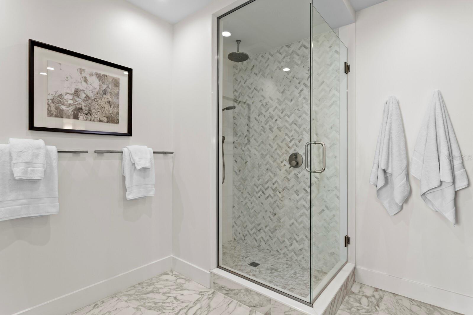 1350 MAIN RESIDENTIAL - Residential