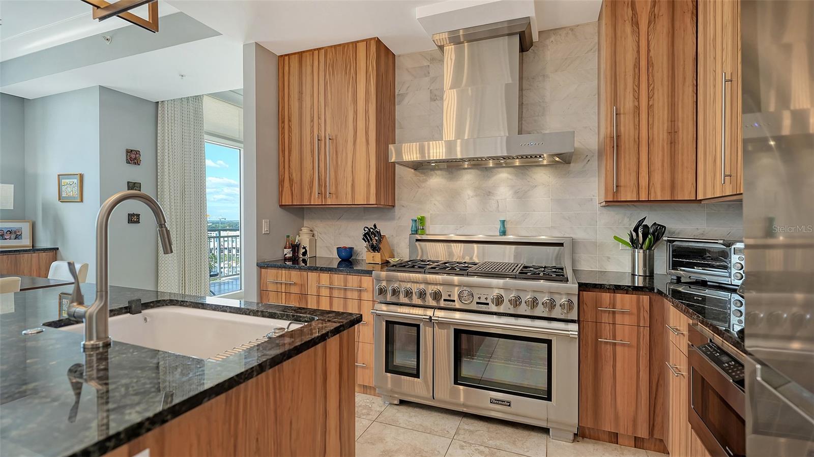 1350 MAIN RESIDENTIAL - Residential