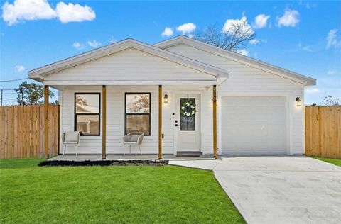 Photo of 3592 Arrowhead Avenue, Spring Hill, FL 34606 (MLS # W7882231)