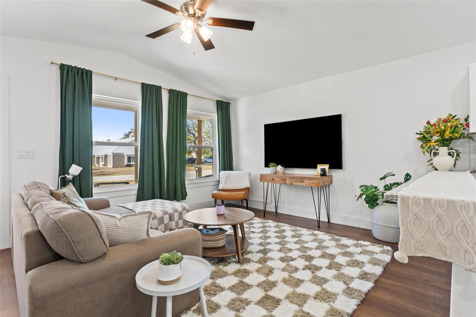 WEEKI WACHEE WOODLANDS - Residential