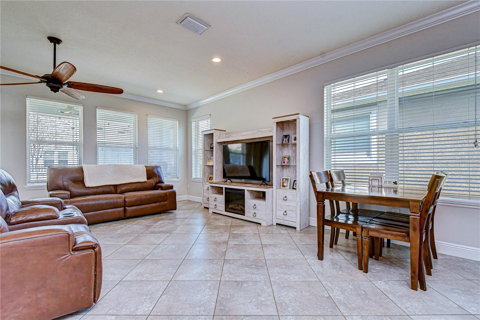 FISHHAWK RANCH WEST - Residential