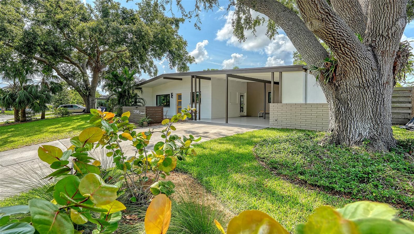 2516 GOLDENROD STREET