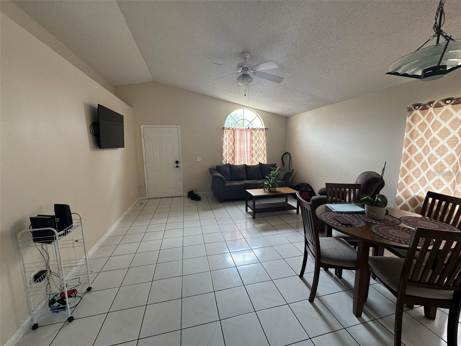 AZALEA COVE - Residential Lease