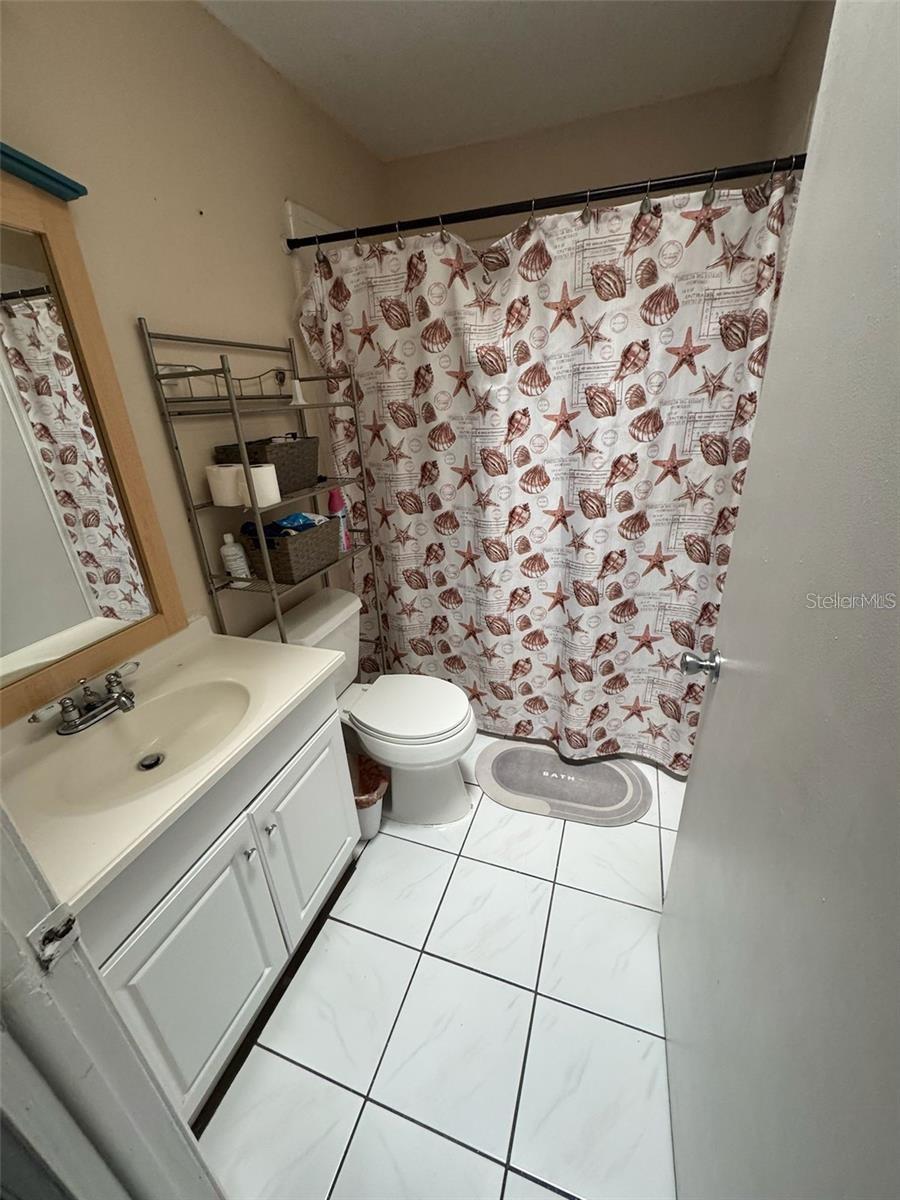 AZALEA COVE - Residential Lease