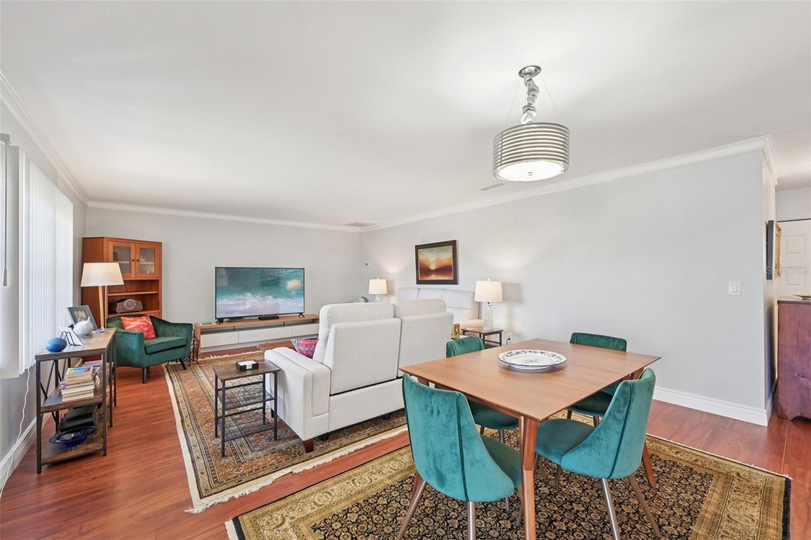 HIGHGATE B CONDO - Residential