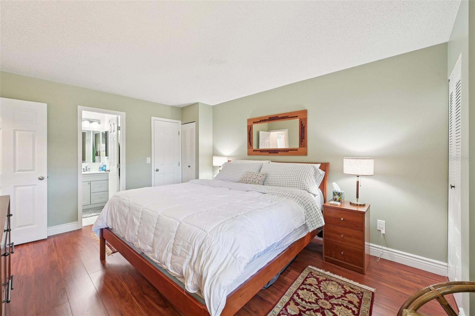 HIGHGATE B CONDO - Residential