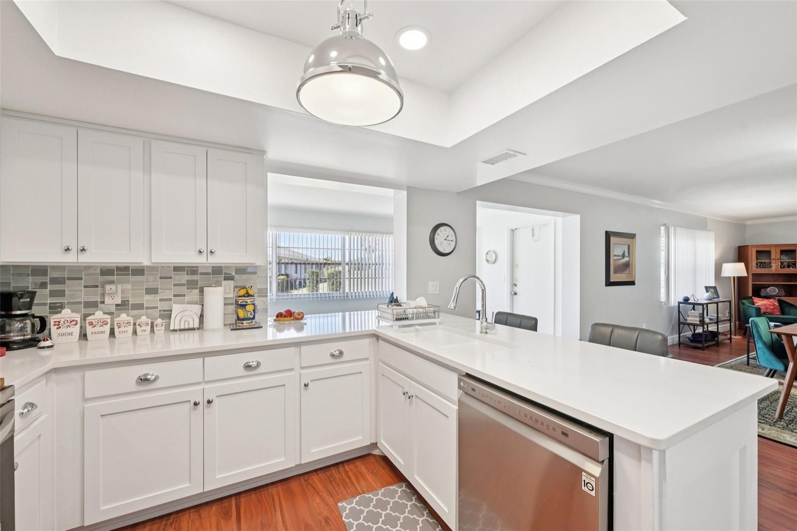 HIGHGATE B CONDO - Residential