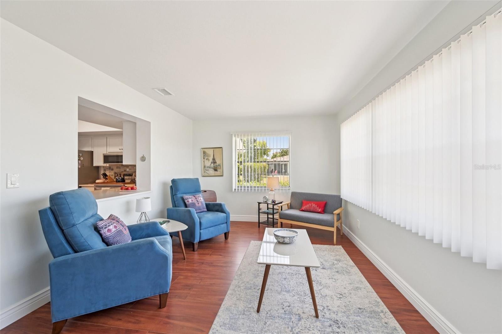 HIGHGATE B CONDO - Residential