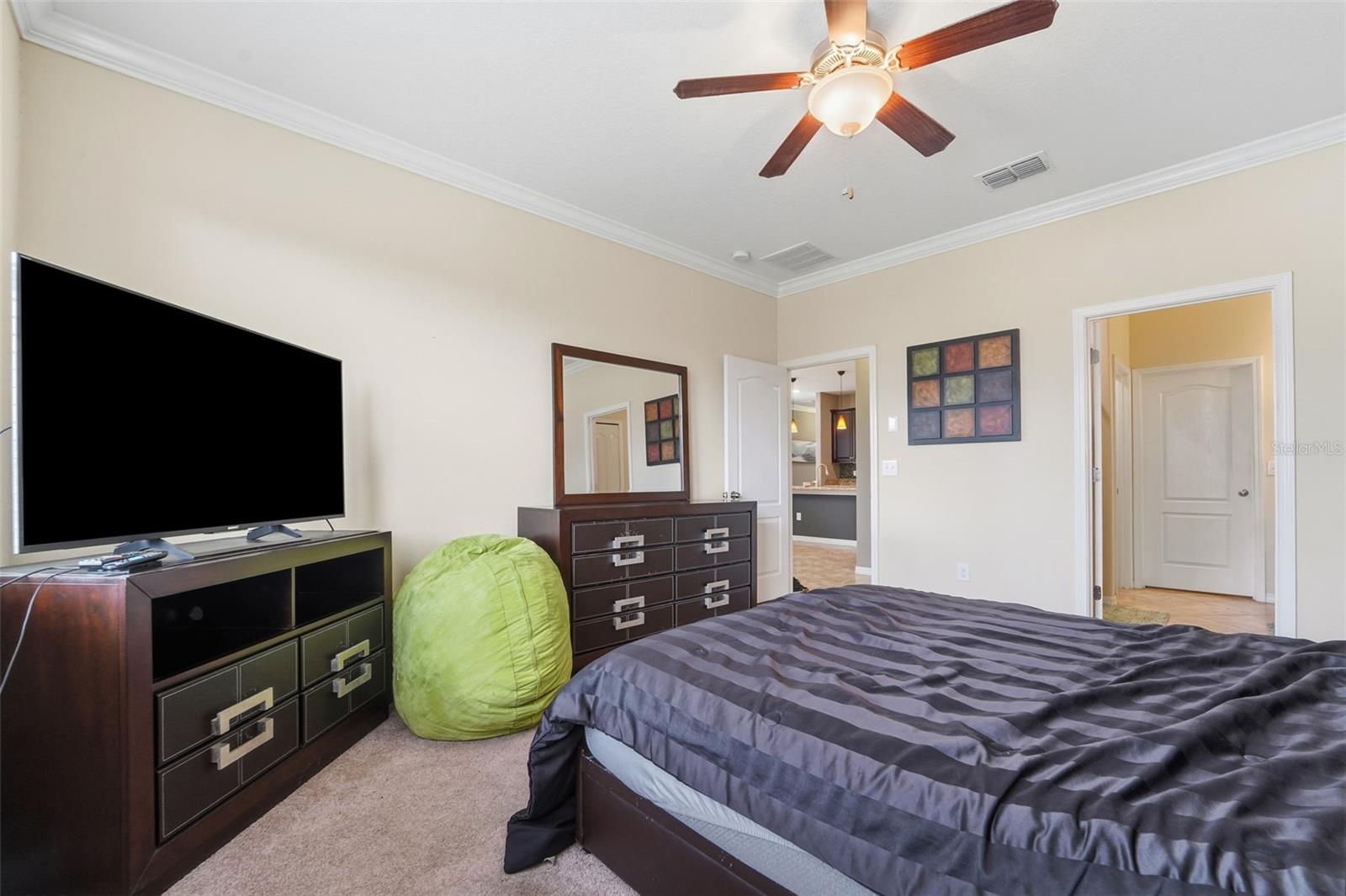 VILLAGES/TRINITY LAKES - Residential