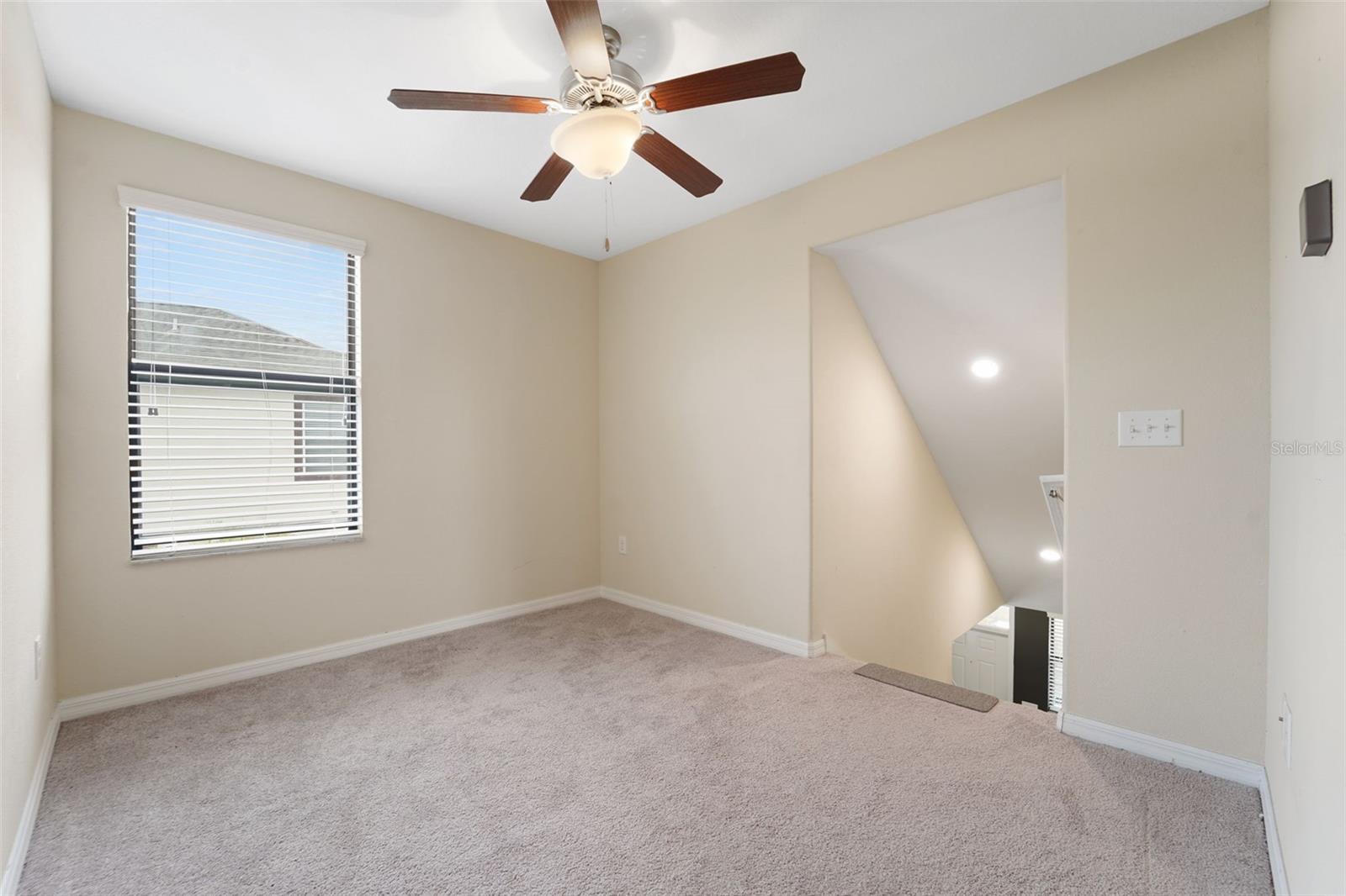 VILLAGES/TRINITY LAKES - Residential