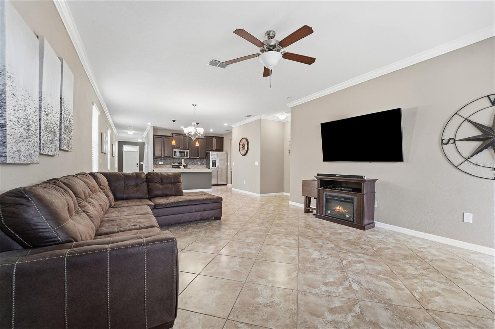 VILLAGES/TRINITY LAKES - Residential