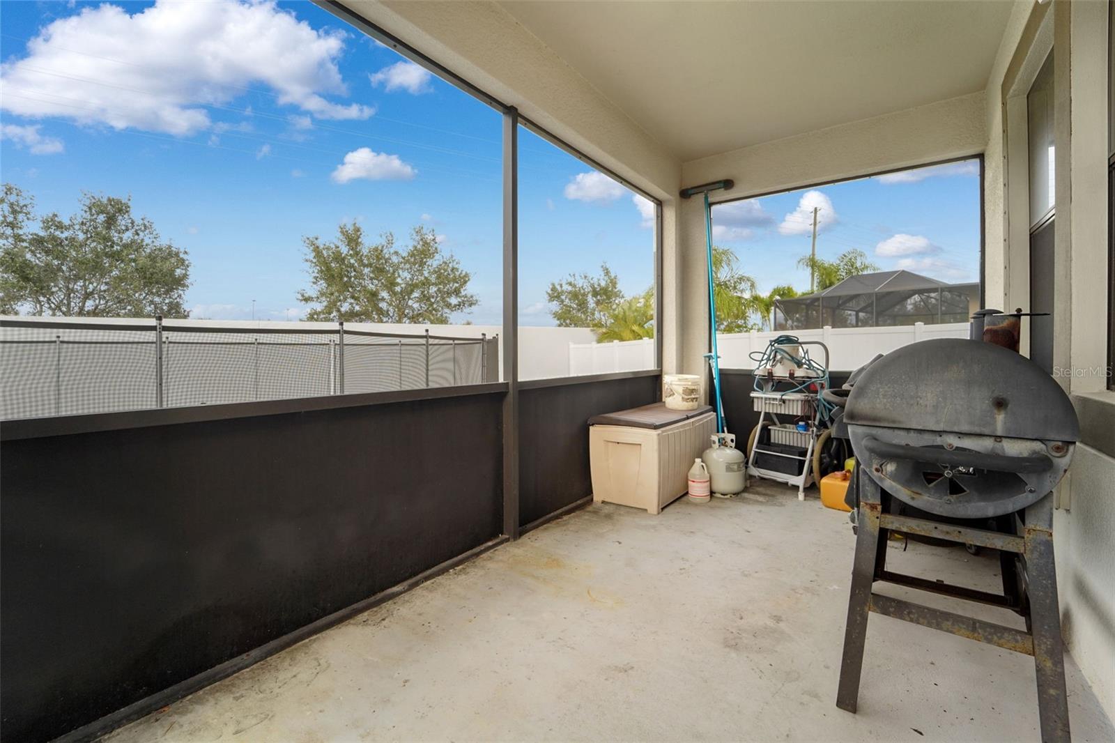 VILLAGES/TRINITY LAKES - Residential