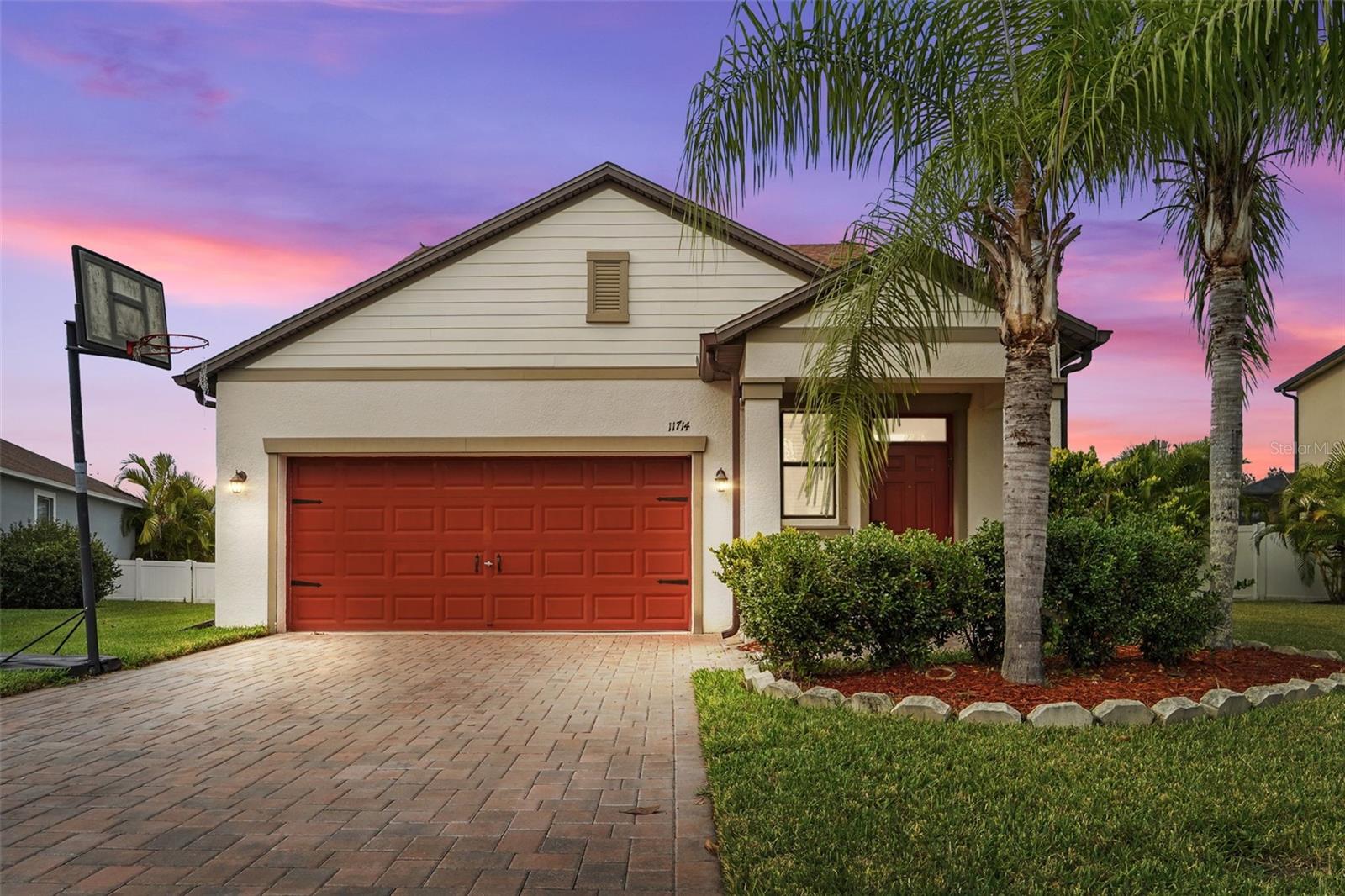 VILLAGES/TRINITY LAKES - Residential