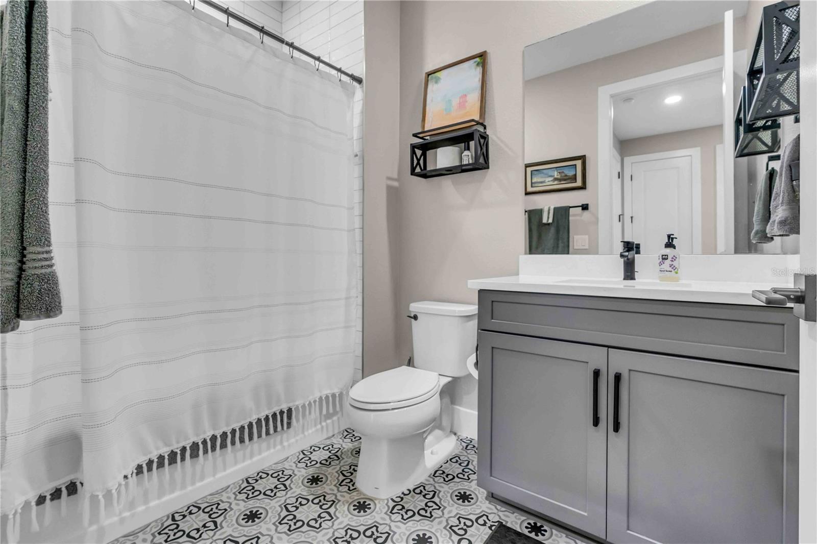 SOLSTICE WELLEN PARK - Residential Lease