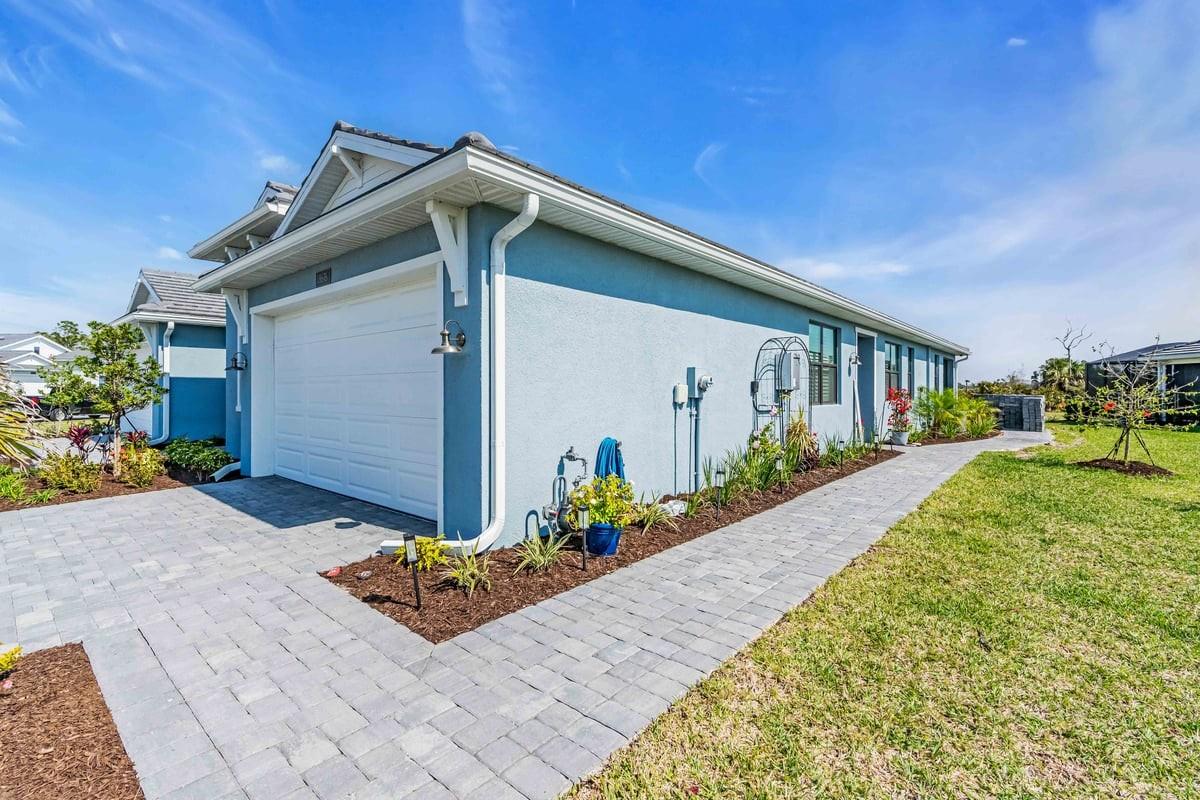 SOLSTICE WELLEN PARK - Residential Lease