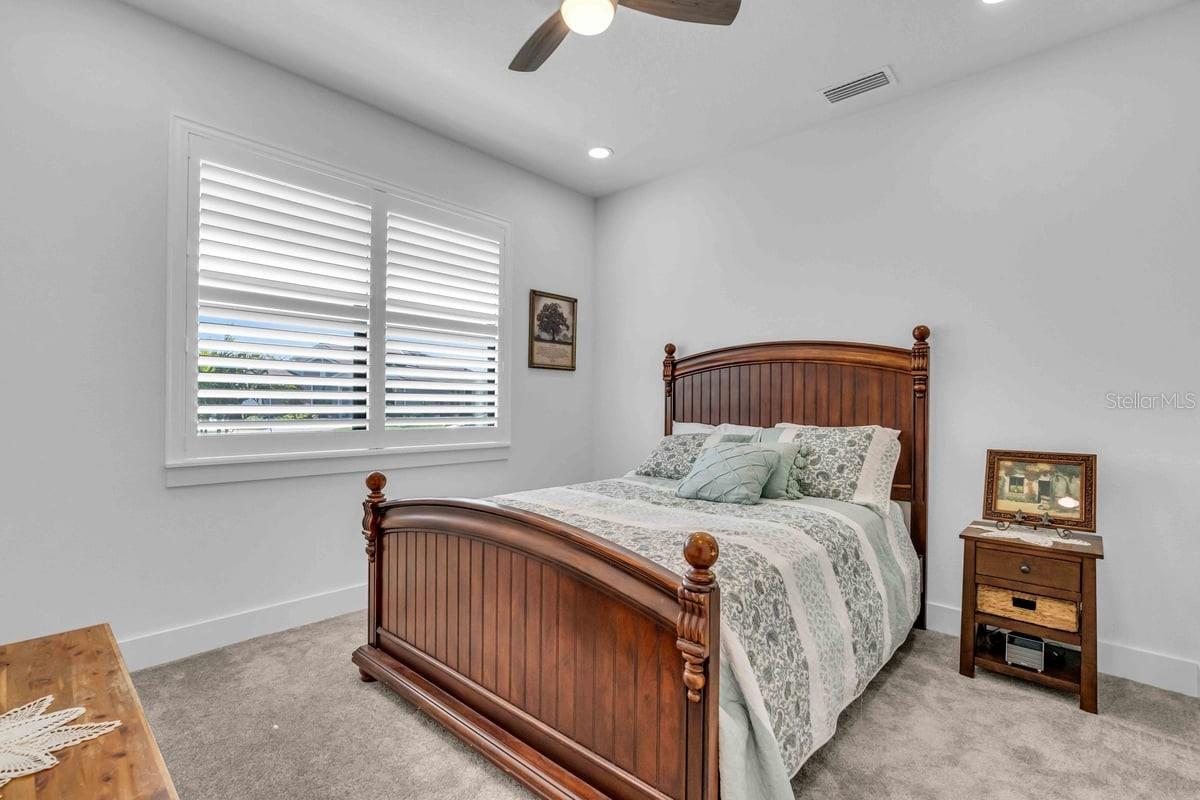 SOLSTICE WELLEN PARK - Residential Lease