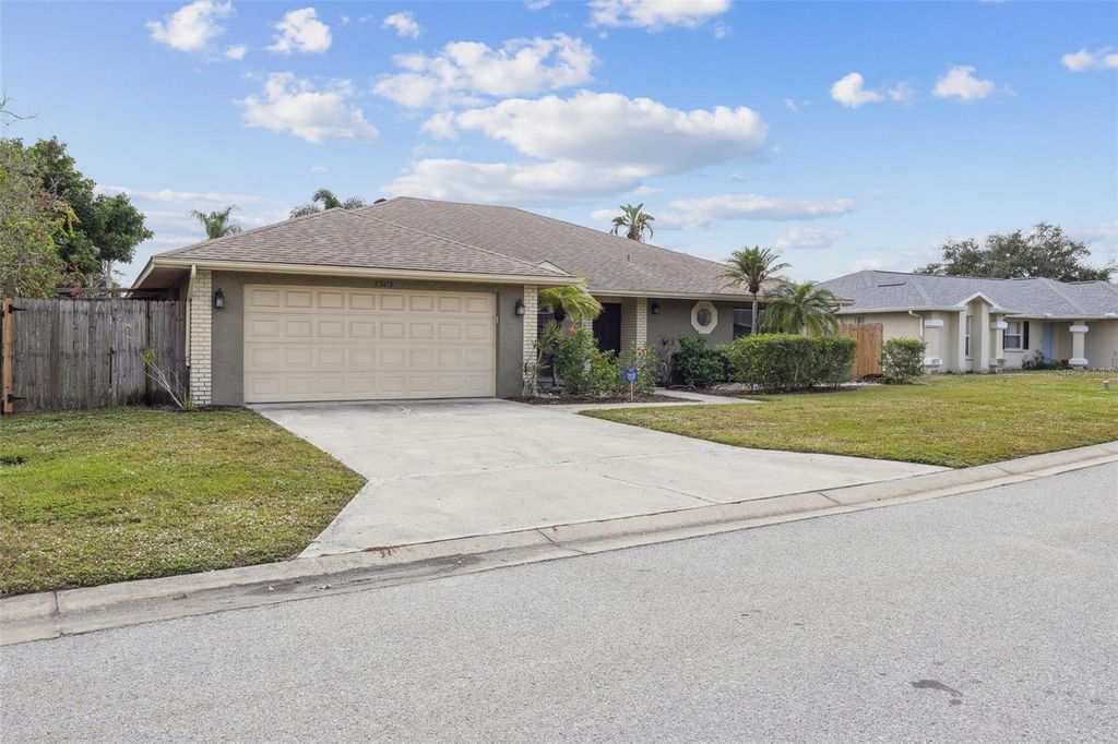 Photo of 7505 23rd Avenue Drive W, Bradenton, FL 34209 (MLS # A4674358)