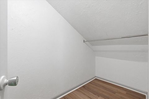 Tiny photo for 2270 SE 34th Street, Ocala, FL 34471 (MLS # OM723877)