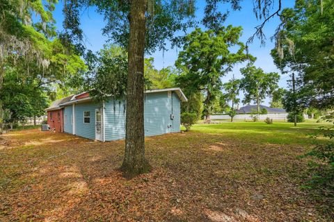 Tiny photo for 2270 SE 34th Street, Ocala, FL 34471 (MLS # OM723877)