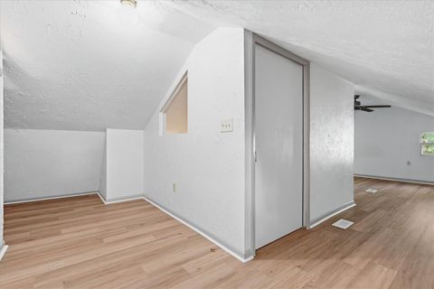 Tiny photo for 2270 SE 34th Street, Ocala, FL 34471 (MLS # OM723877)