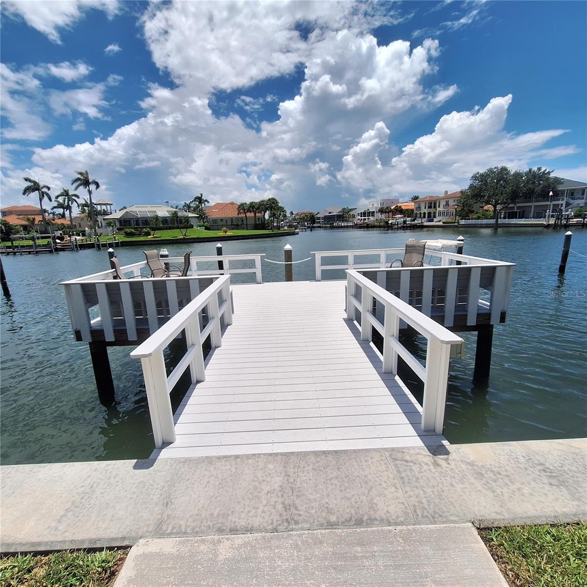 TIERRA I CONDO - Residential