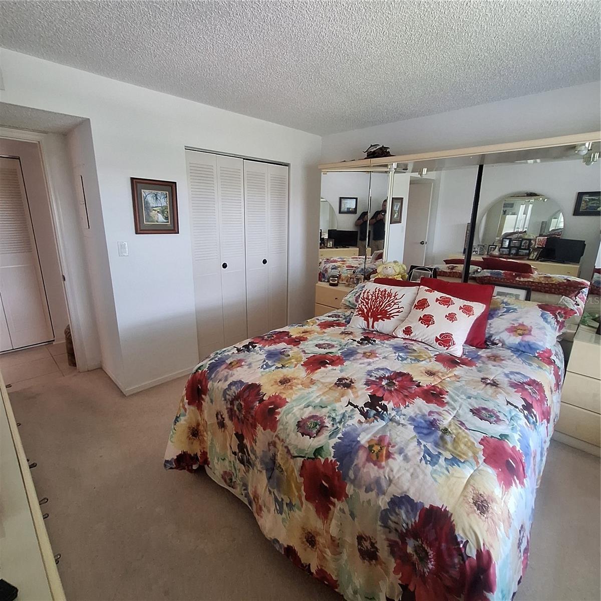 TIERRA I CONDO - Residential