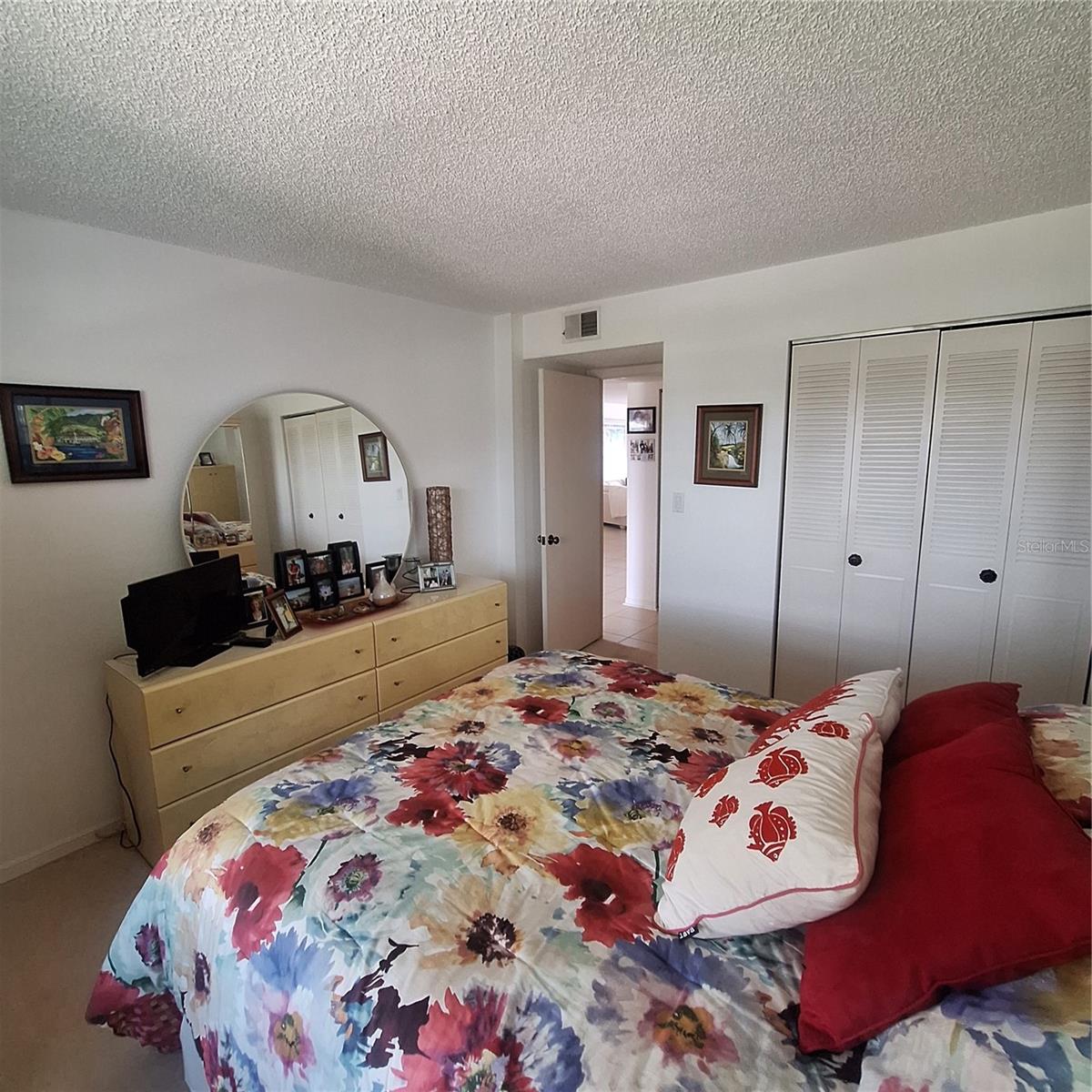 TIERRA I CONDO - Residential