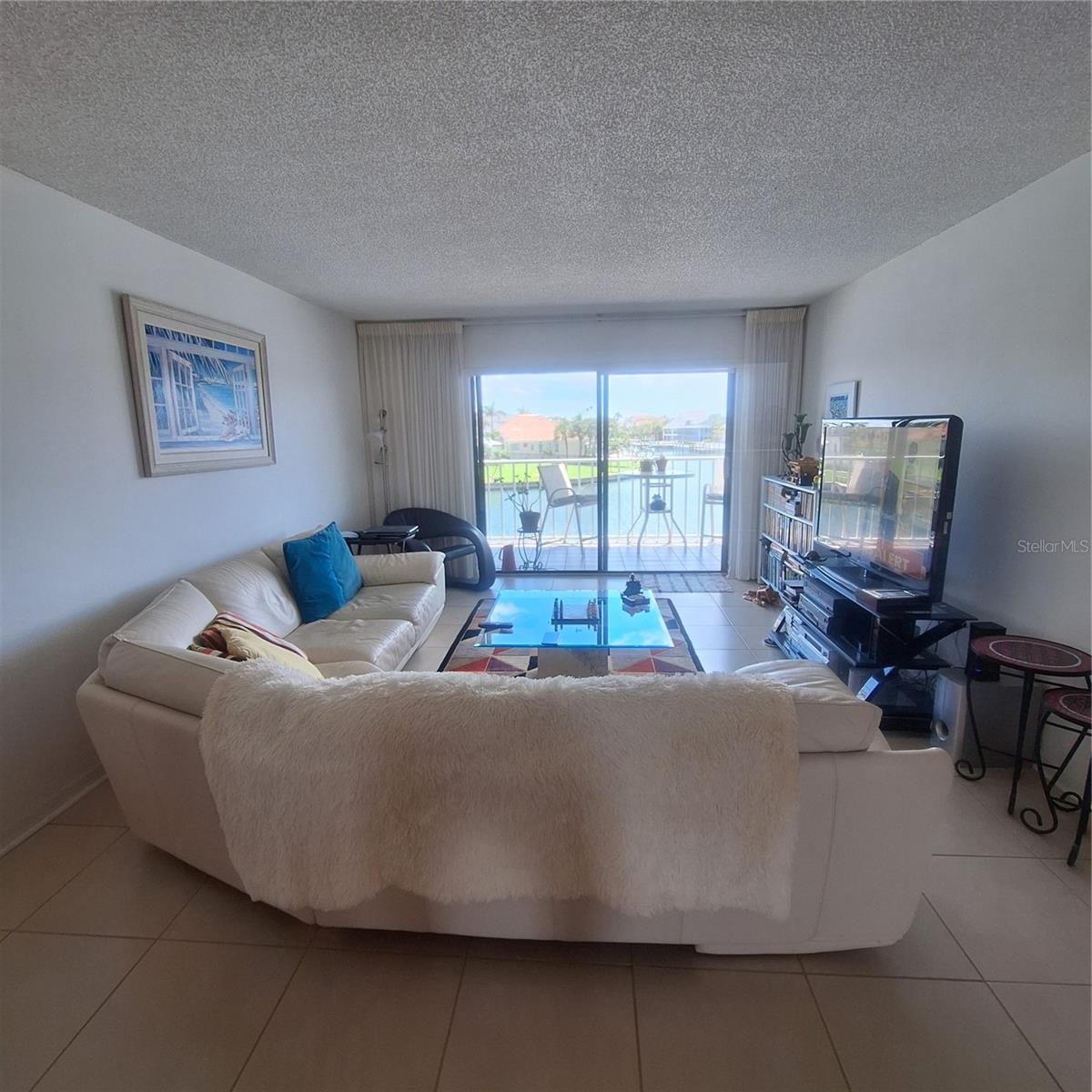 TIERRA I CONDO - Residential