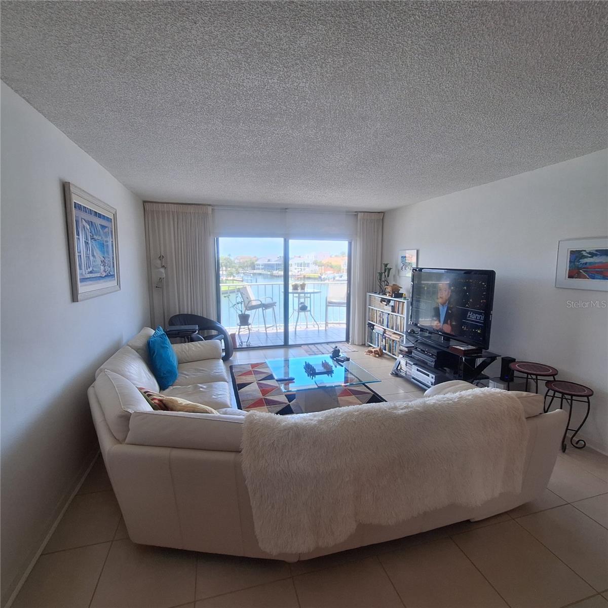 TIERRA I CONDO - Residential